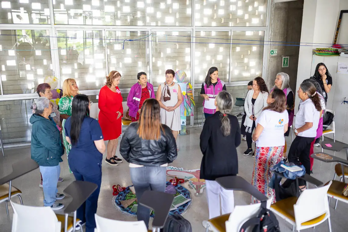 Medellín lanza estrategia ‘Decididas’ para transformar la salud integral de las mujeres