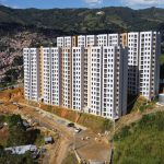 La Alcaldía de Medellín entregará 700 viviendas este semestre para reducir el déficit habitacional