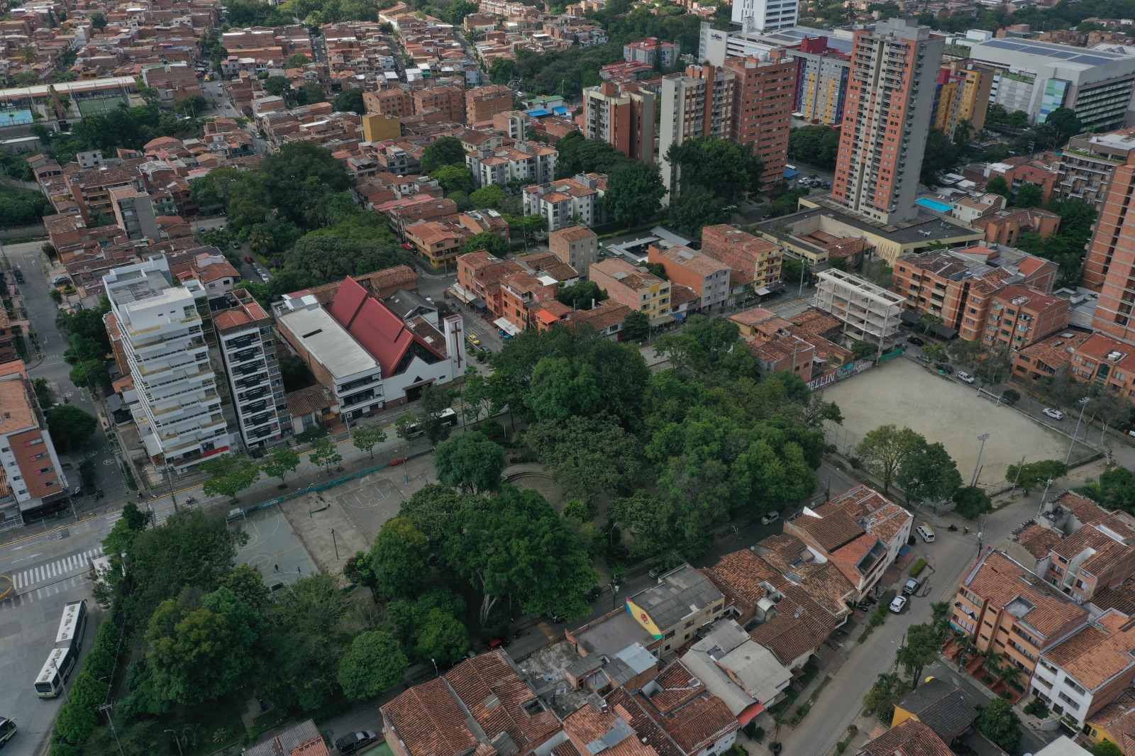 Nuevo equipamiento deportivo para Belén Los Alpes