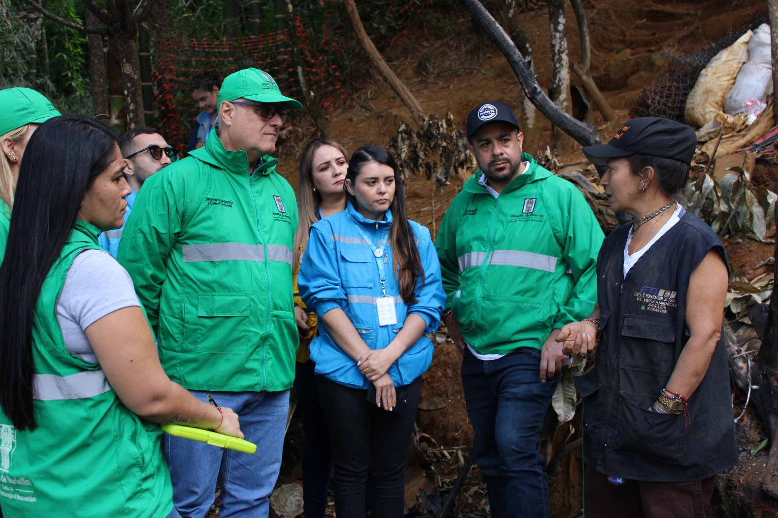 Medellín fortalece la prevención en temporada de lluvias: 163 personas sensibilizadas en zonas de riesgo