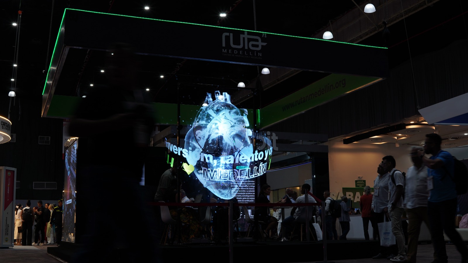 🏙️ Ruta N comparte innovaciones de Medellín en la feria de Ciudades Inteligentes más importante del mundo