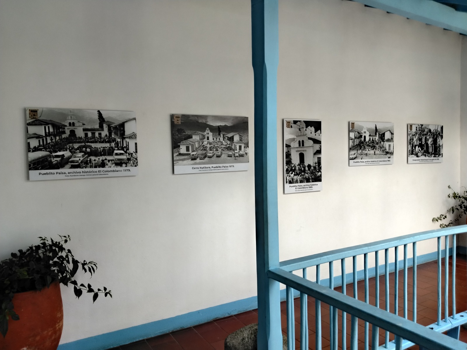 El Pueblito Paisa celebra los 350 años de Medellín con una muestra fotográfica que revive su historia