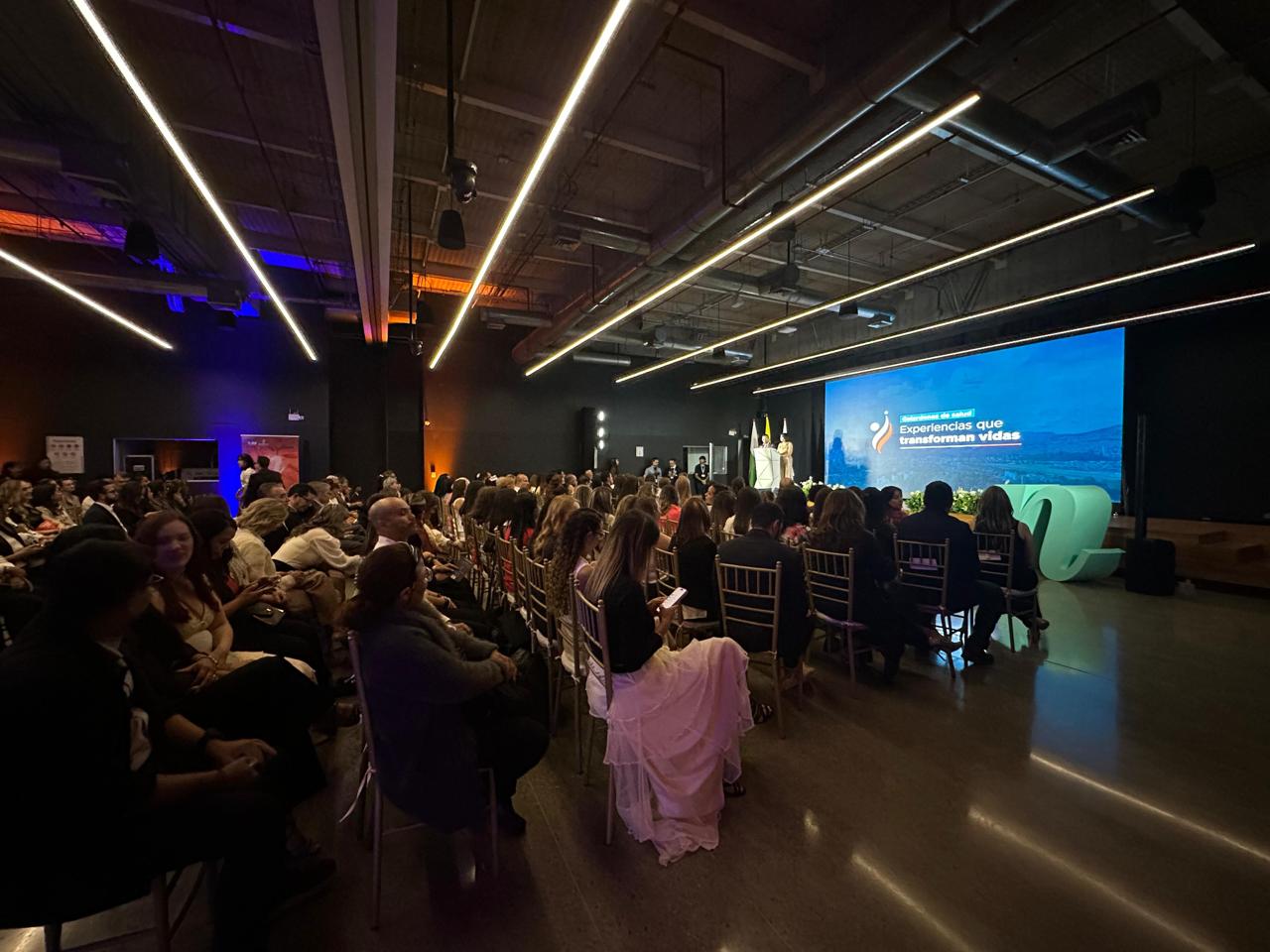 Experiencias que Transforman Vidas: Medellín reconoce 13 iniciativas que sostienen e innovan en el sistema de salud en medio de la crisis nacional