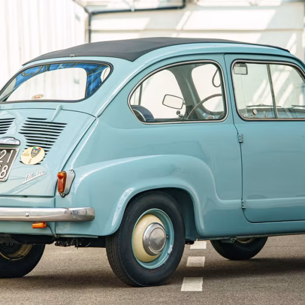 El Fiat 600 cumple 70 años: el pequeño gran icono que transformó la movilidad mundial
