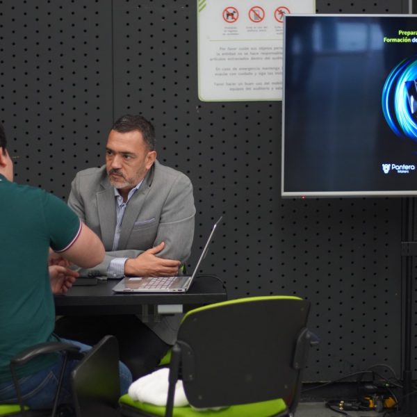 ¡El sueño de Silicon Valley aterriza en Medellín! Distrito lanza búsqueda de las 300 startups que conquistarán el mercado global