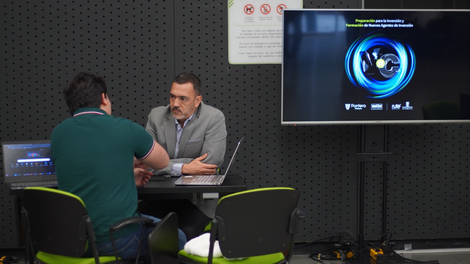 ¡El sueño de Silicon Valley aterriza en Medellín! Distrito lanza búsqueda de las 300 startups que conquistarán el mercado global