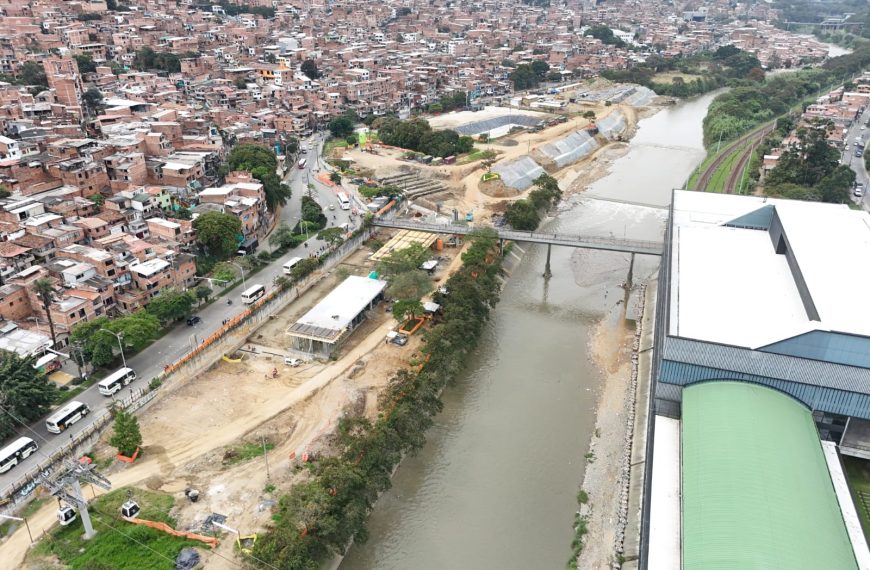 ¡Frenesí en las Obras! El Primer Mega-Centro Cultural de Medellín ya Toma Forma en el Norte.