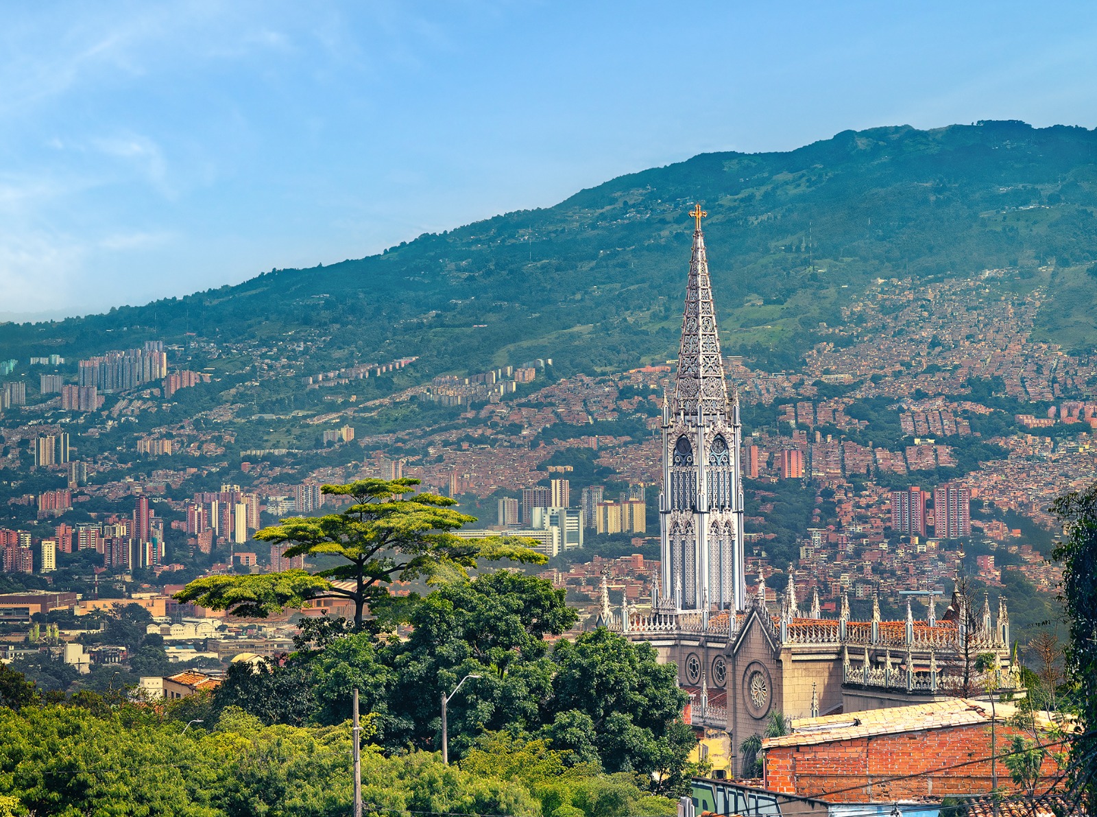 ¡200 AÑOS DE GLORIA! Medellín se viste de gala para celebrar dos siglos como el corazón indomable de Antioquia
