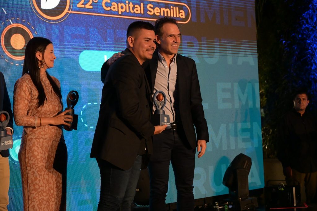 ¡ORGULLO PAISA! Emprendedor sordo de Medellín conquista el mundo tech con premio de $700 millones